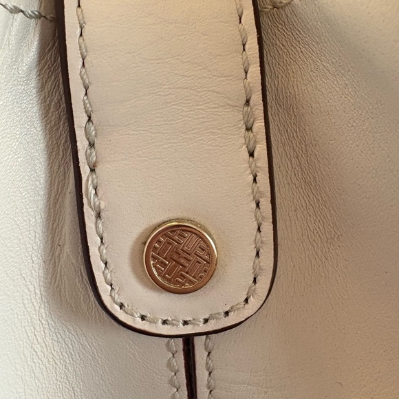 Cole Haan Cream Tote with Intricate Pattern and Structured Design - Picture 12 of 15